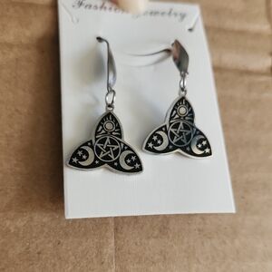 Silver And Black Celtic Knot Earrings